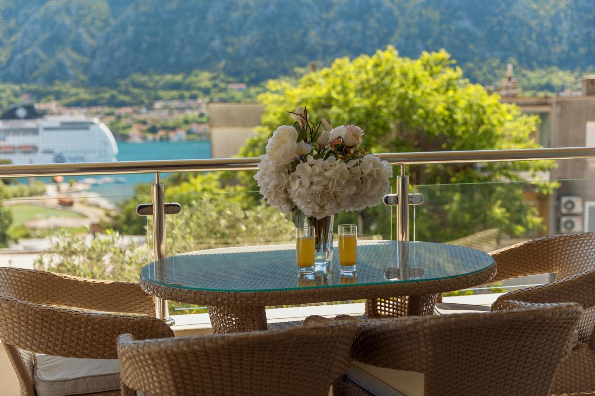 Apartments Los Olivos Kotor Extérieur photo
