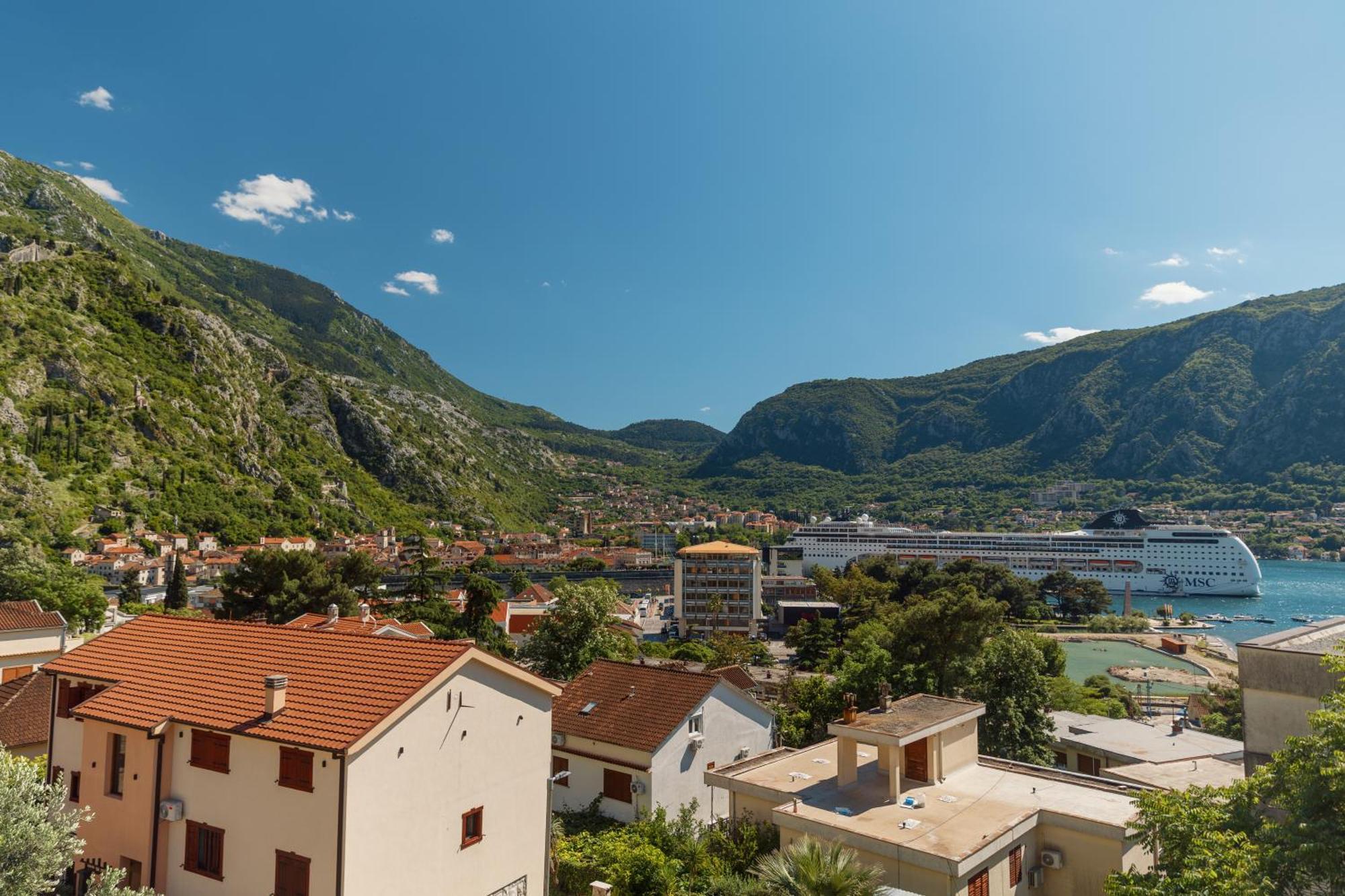 Apartments Los Olivos Kotor Extérieur photo