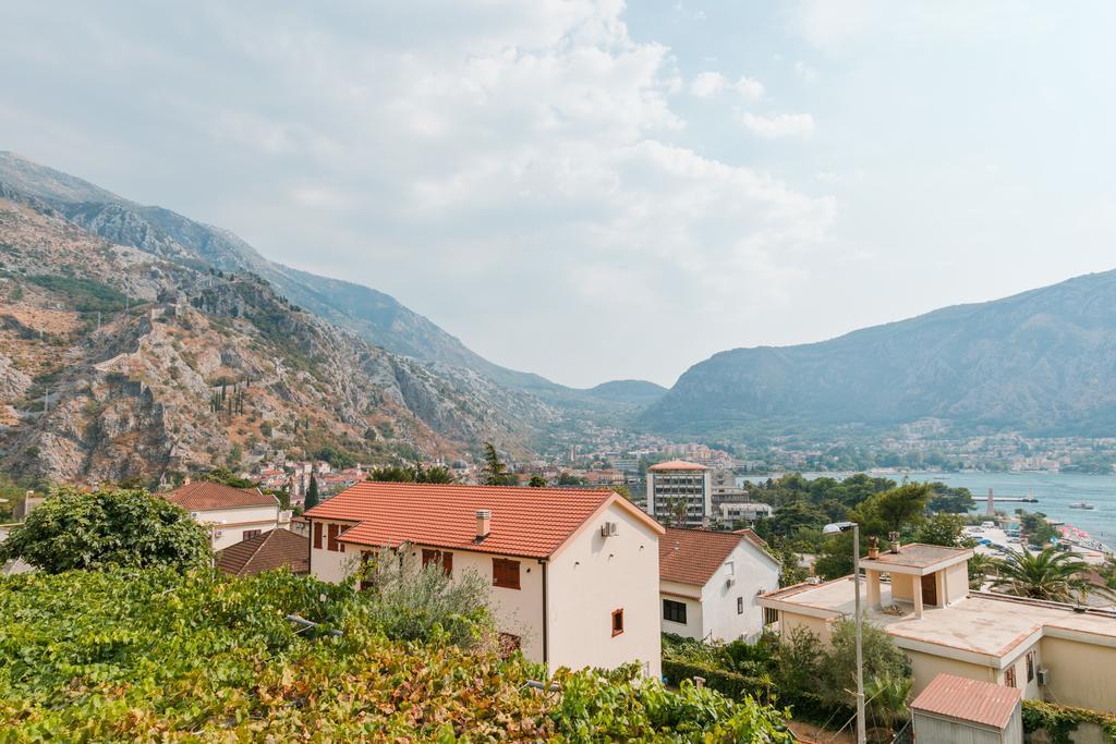 Apartments Los Olivos Kotor Extérieur photo